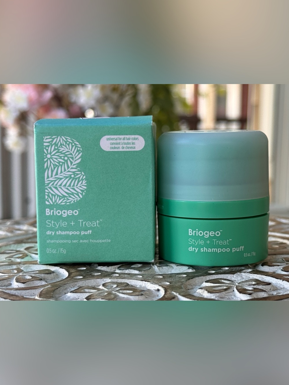 Briogeo Style Treat Translucent Dry Shampoo Puff 0.5 oz New